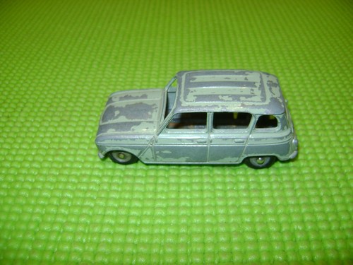 Dinky toys 100 - renault, 4l