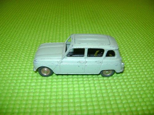 Dinky toys 100 renault - 100,